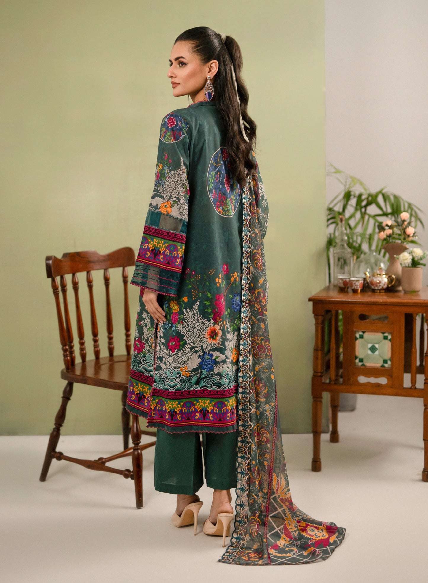 Hania Luxury Lawn Embroidered Unstitched 3 Piece