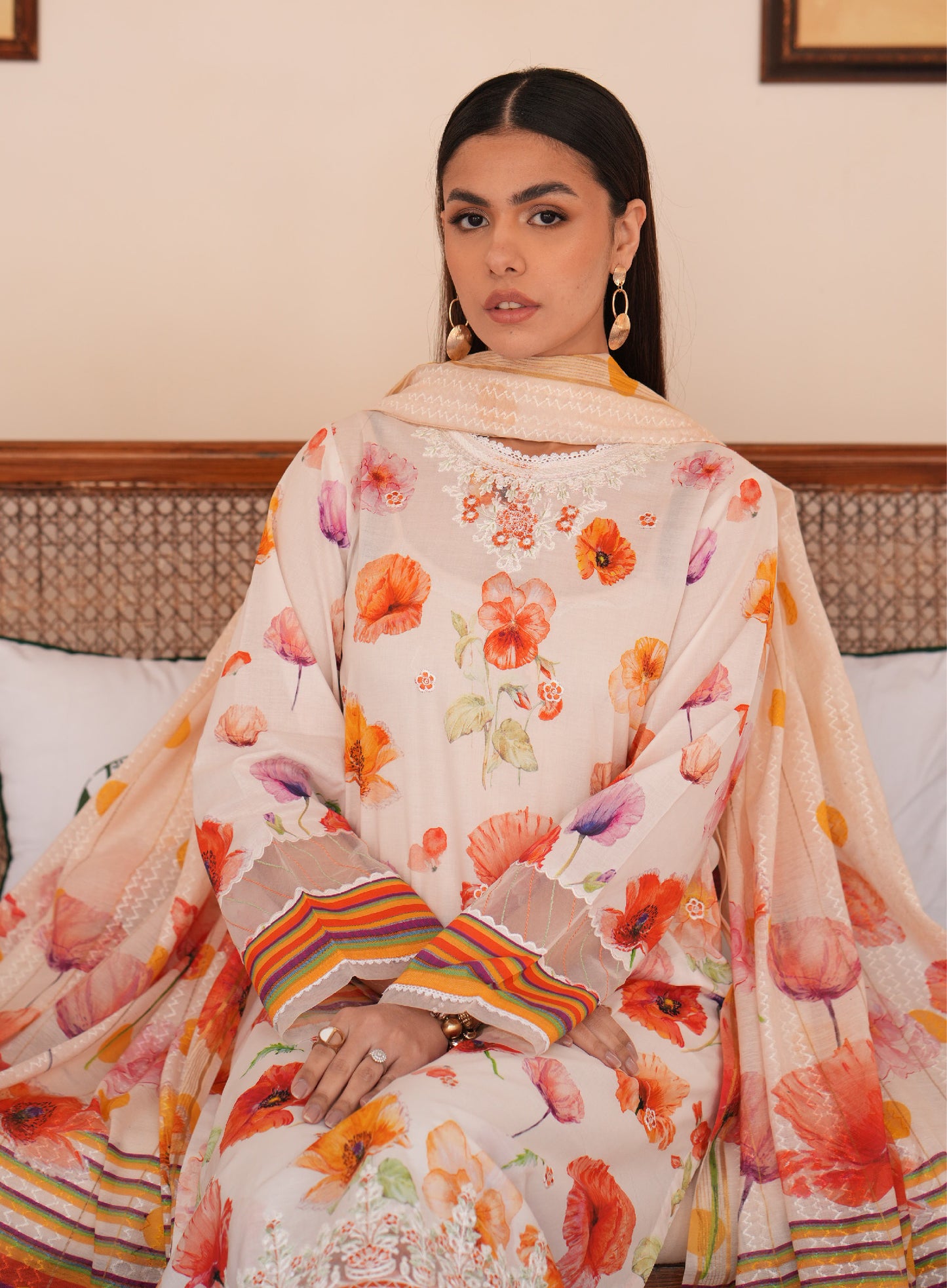 Daisia Luxury Lawn Embroidered Unstitched 3 Piece