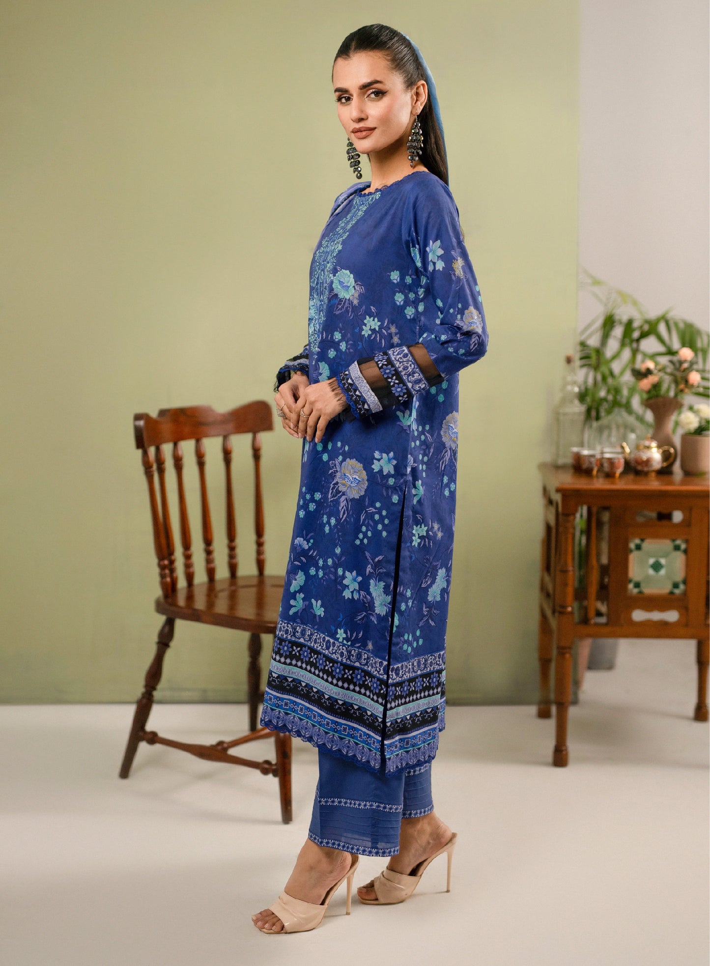 Hania Luxury Lawn Embroidered Unstitched 3 Piece