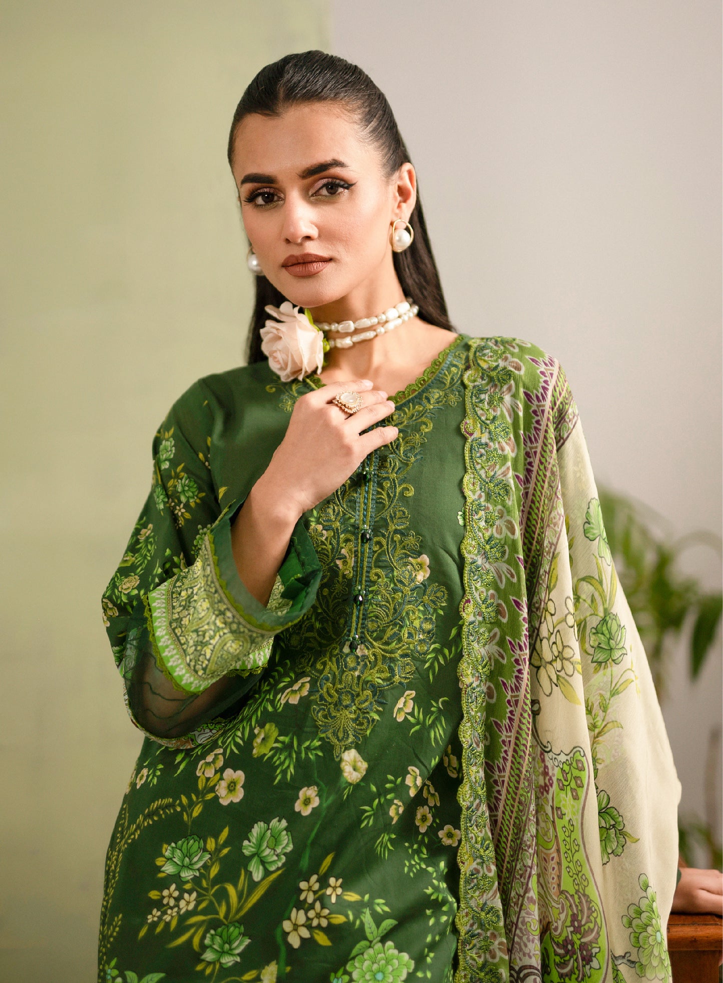 Hania Luxury Lawn Embroidered Unstitched 3 Piece