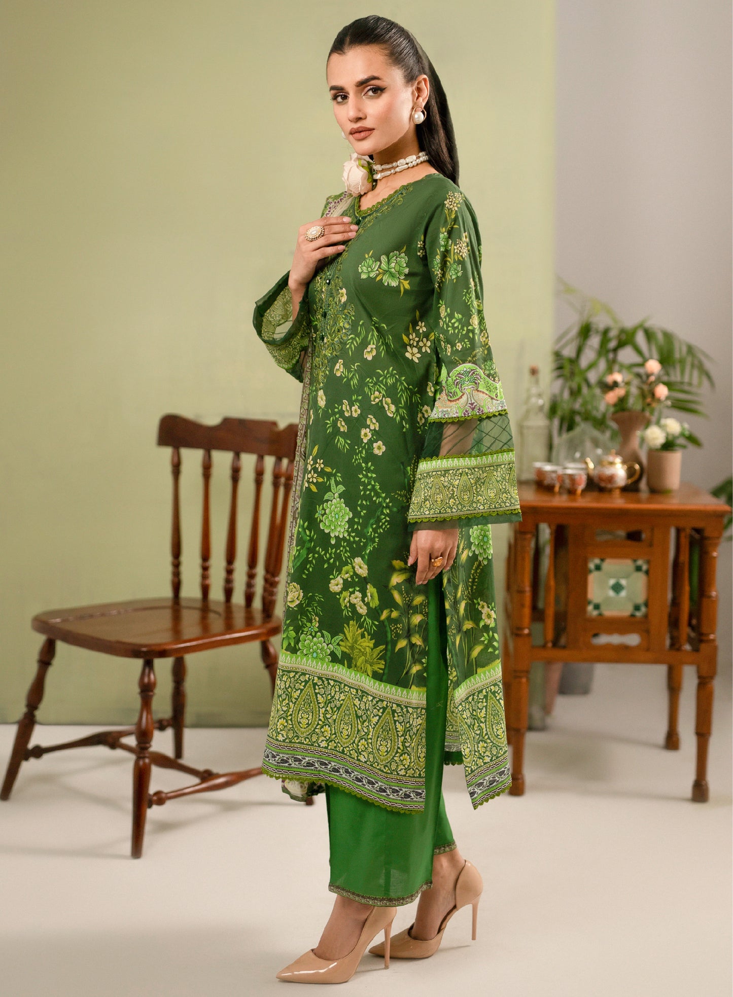 Hania Luxury Lawn Embroidered Unstitched 3 Piece