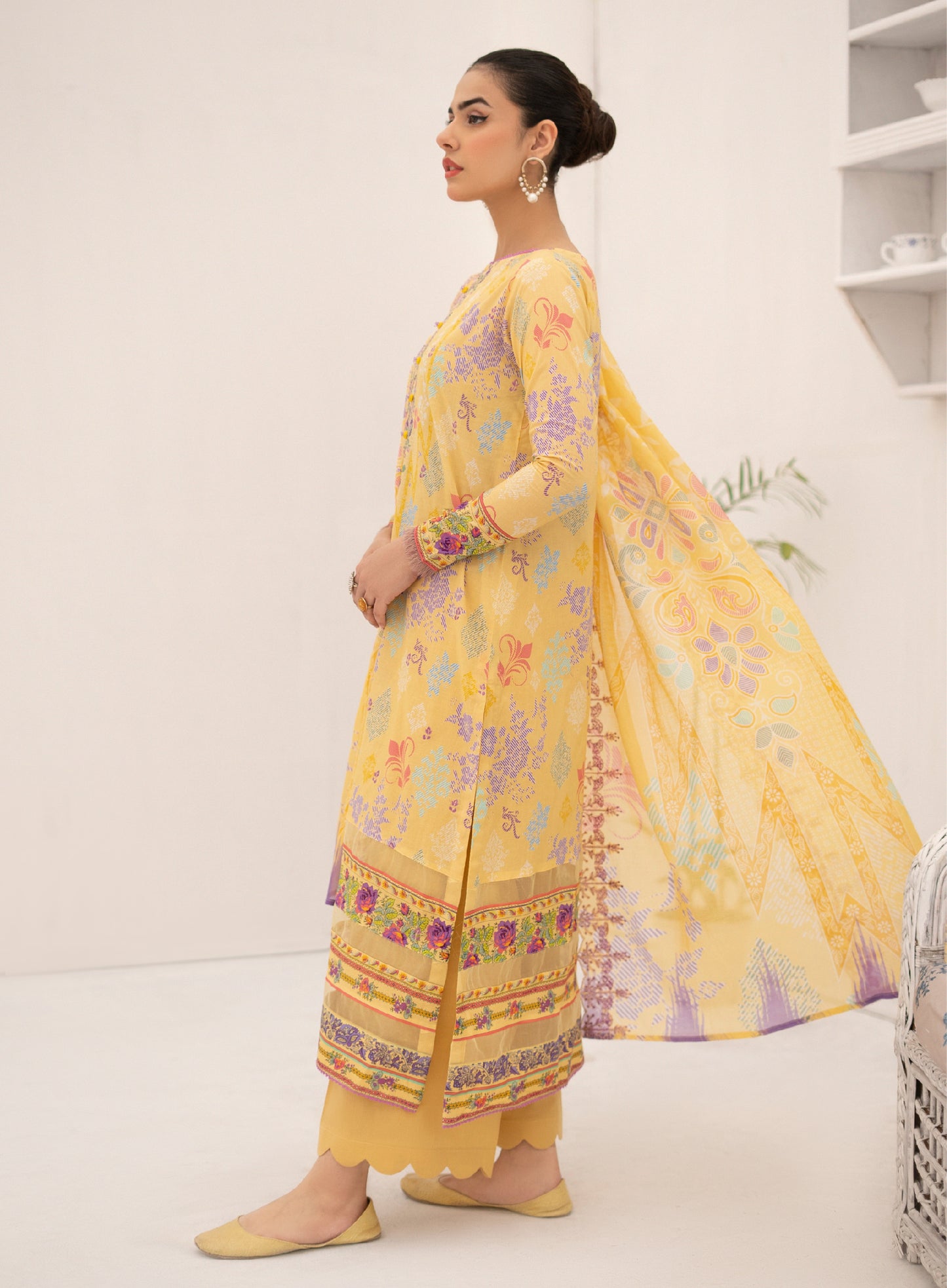 Hania Luxury Lawn Embroidered Unstitched 3 Piece