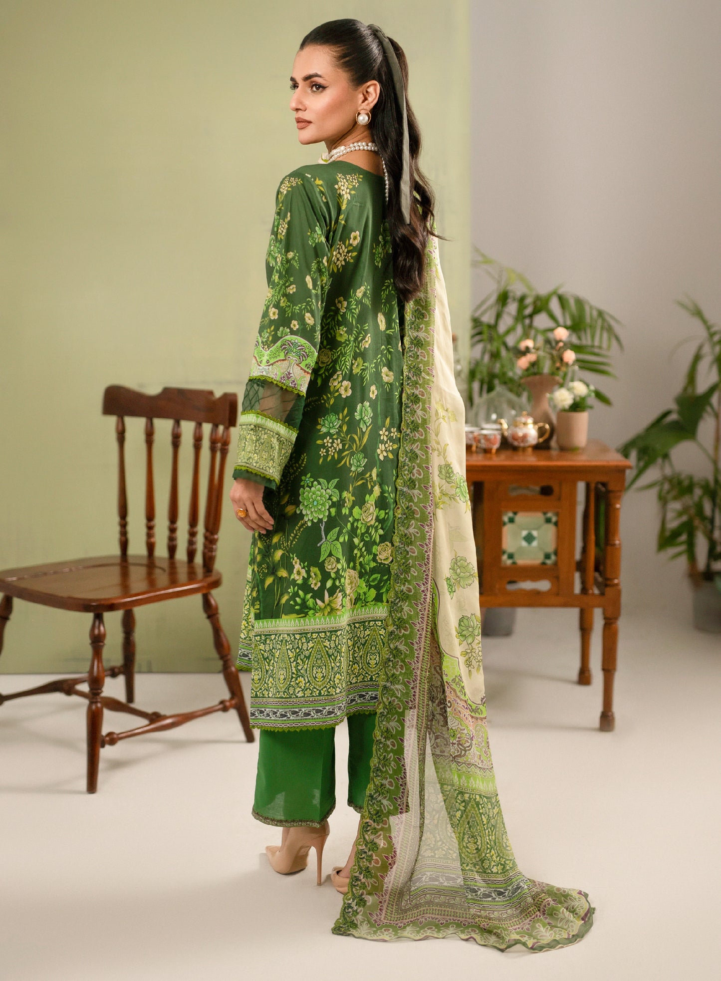 Hania Luxury Lawn Embroidered Unstitched 3 Piece