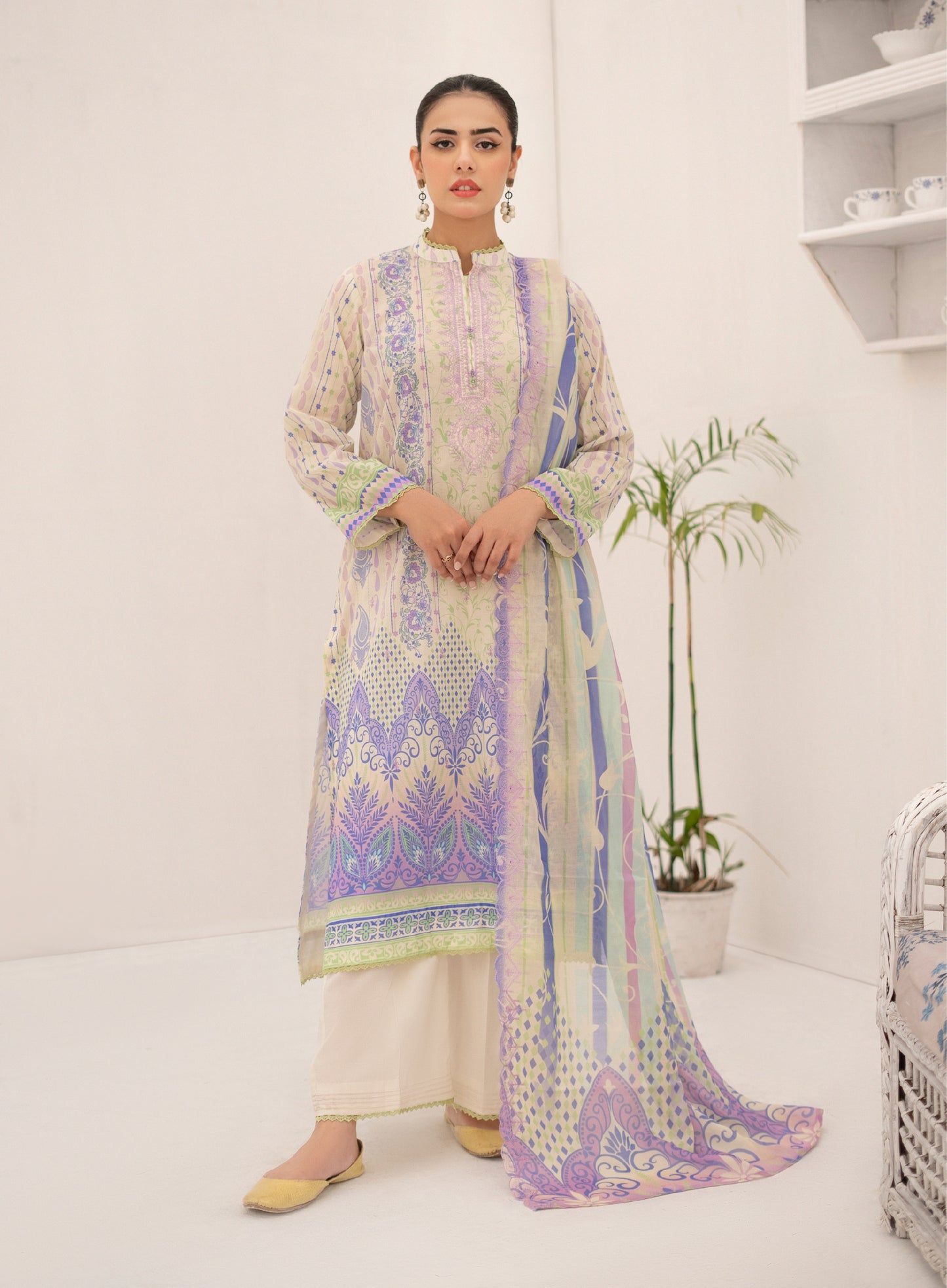 Hania Luxury Lawn Embroidered Unstitched 3 Piece