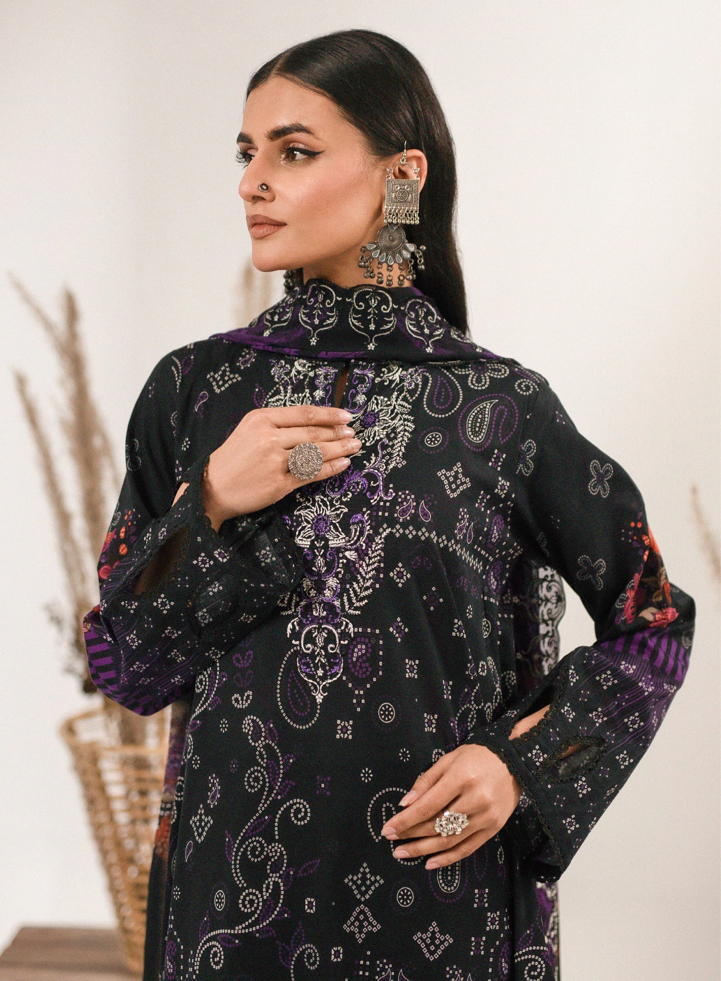 Hania Luxury Lawn Embroidered Unstitched 3 Piece