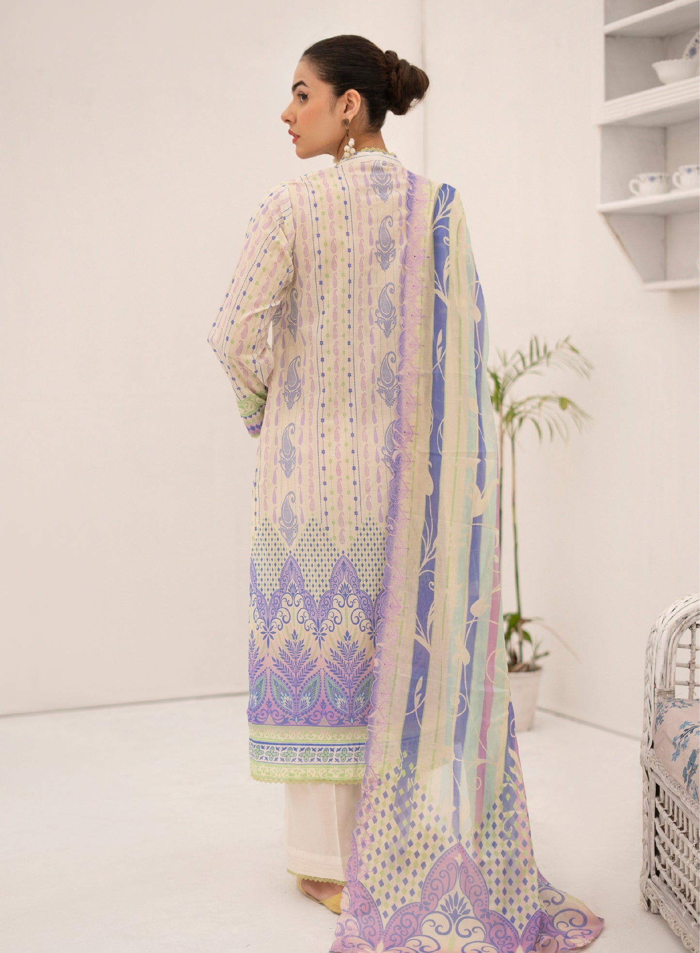 Hania Luxury Lawn Embroidered Unstitched 3 Piece