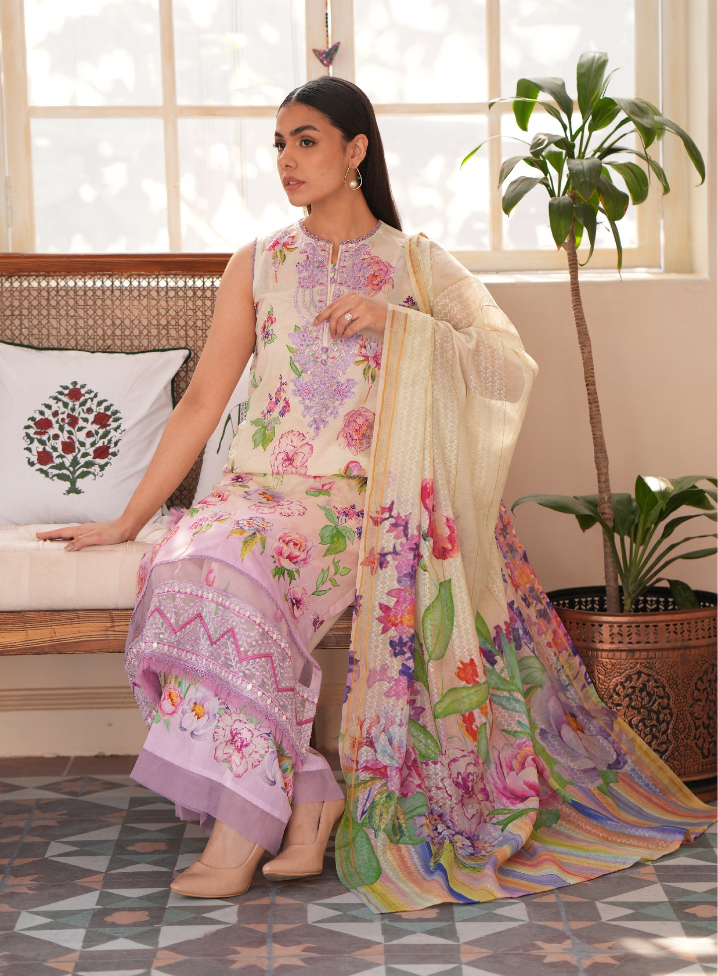 Daisia Luxury Lawn Embroidered Unstitched 3 Piece