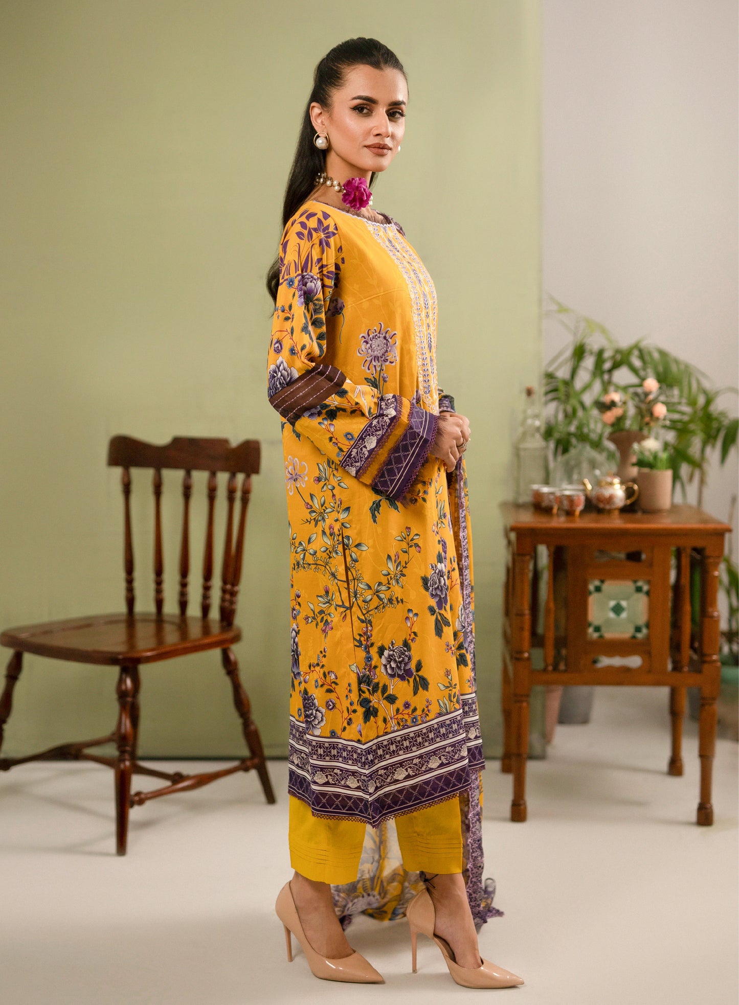 Hania Luxury Lawn Embroidered Unstitched 3 Piece