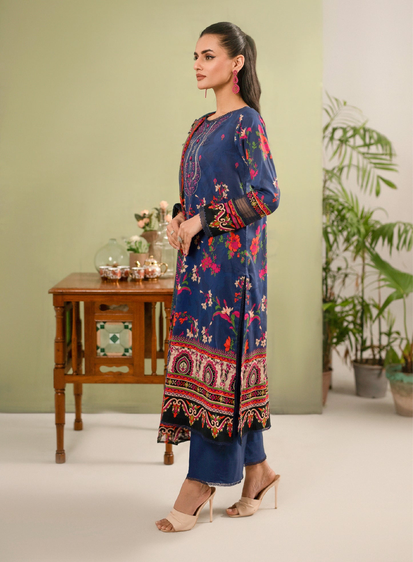 Hania Luxury Lawn Embroidered Unstitched 3 Piece