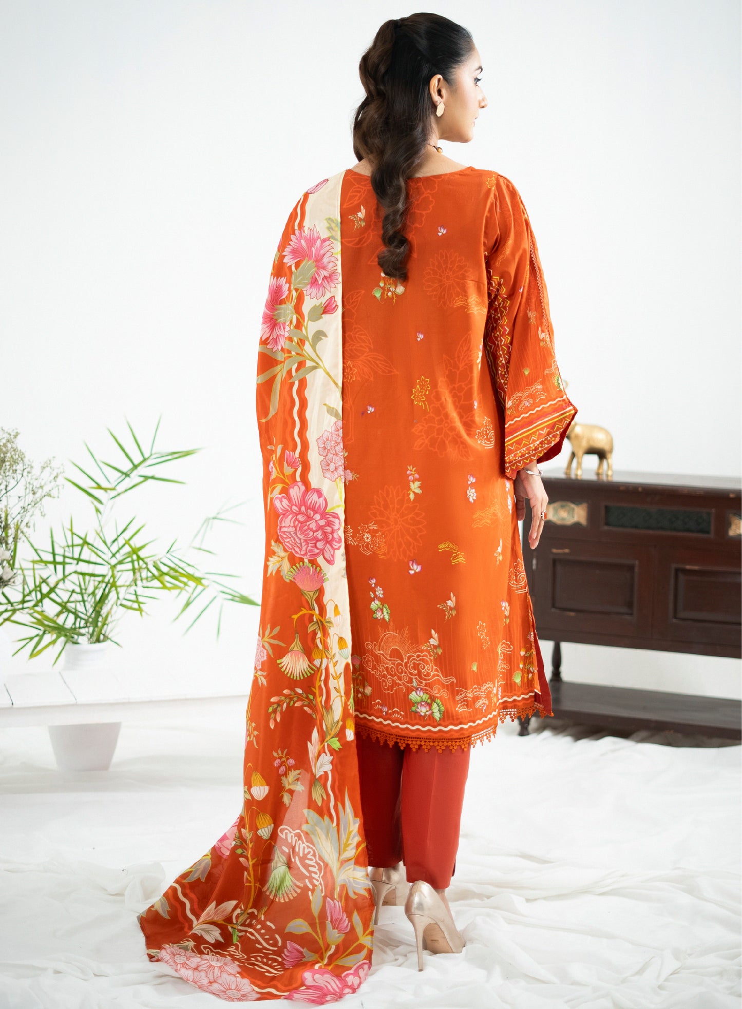 Lalam Luxury Lawn Embroidered Unstitched 3 Piece