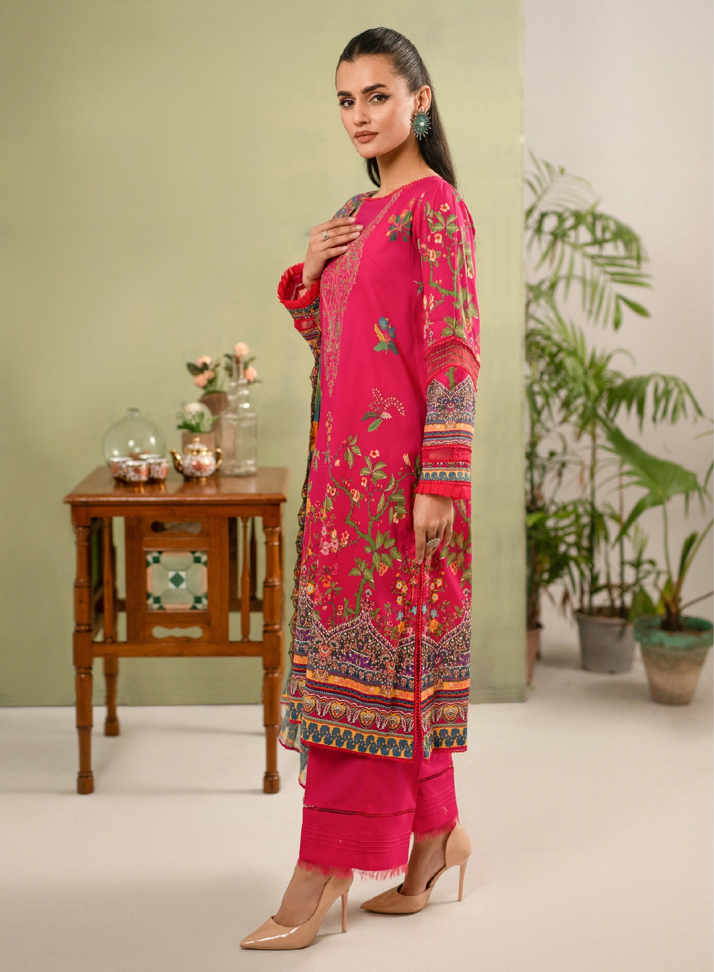 Hania Luxury Lawn Embroidered Unstitched 3 Piece