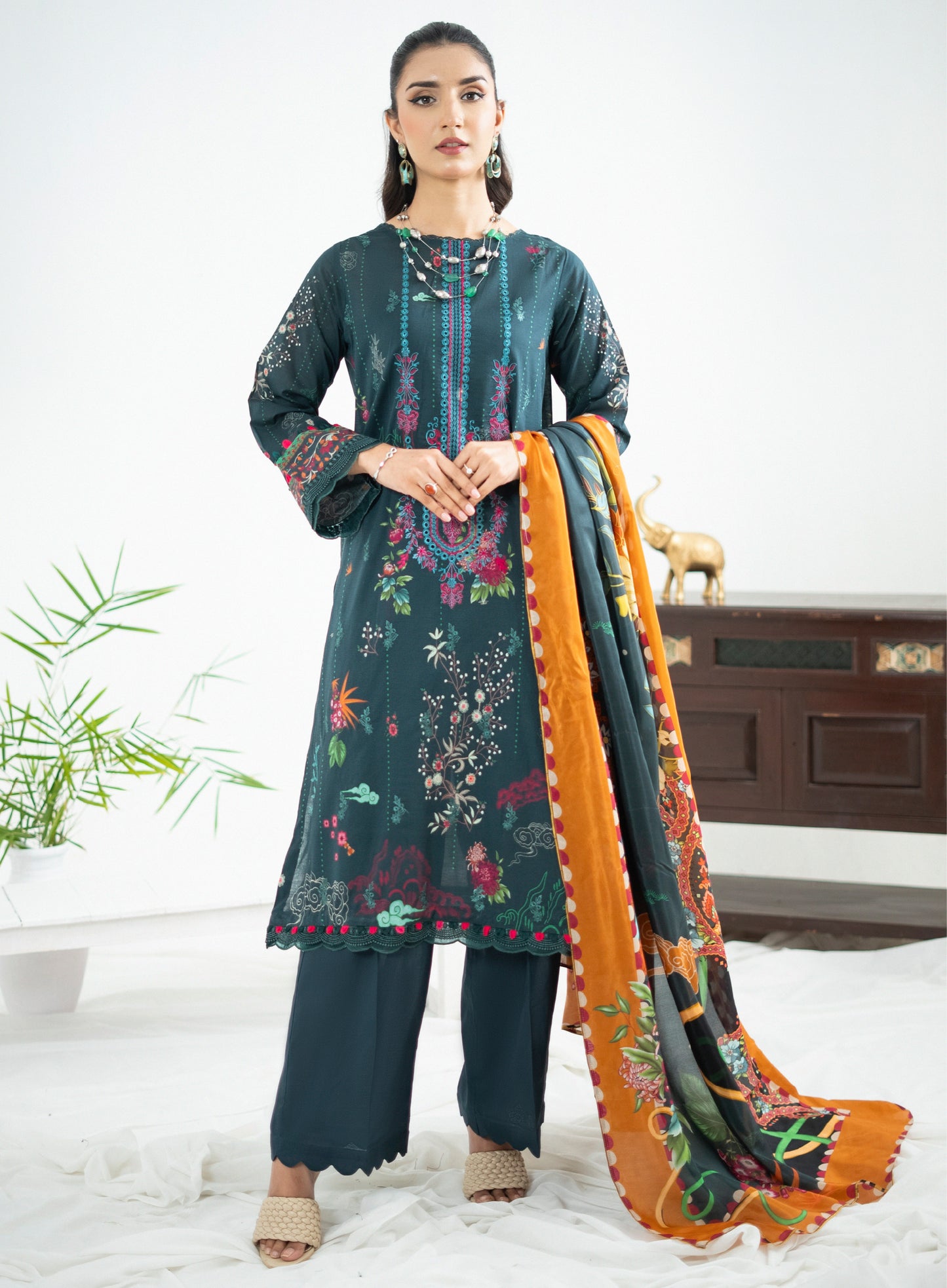 Lalam Luxury Lawn Embroidered Unstitched 3 Piece