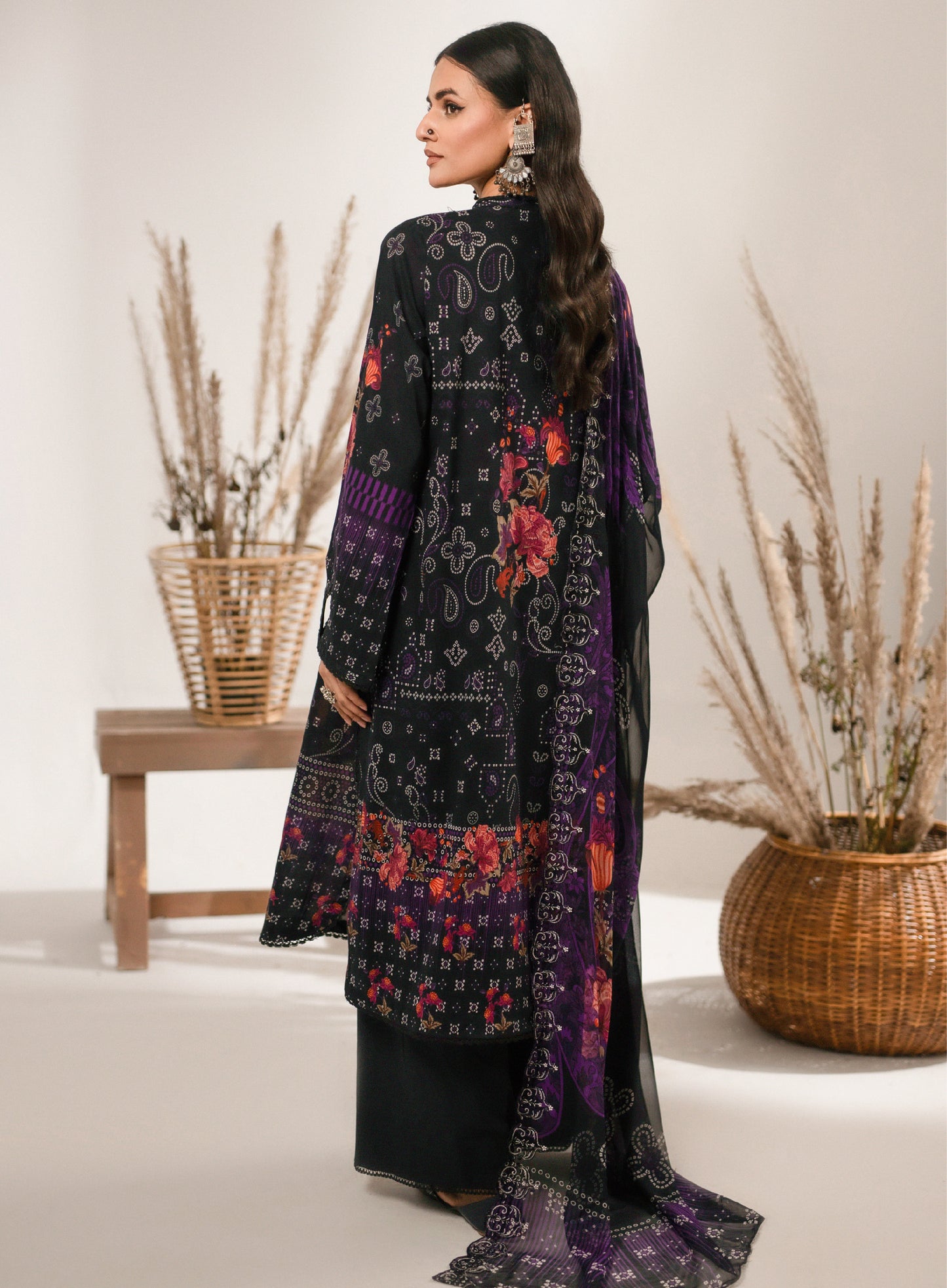 Hania Luxury Lawn Embroidered Unstitched 3 Piece