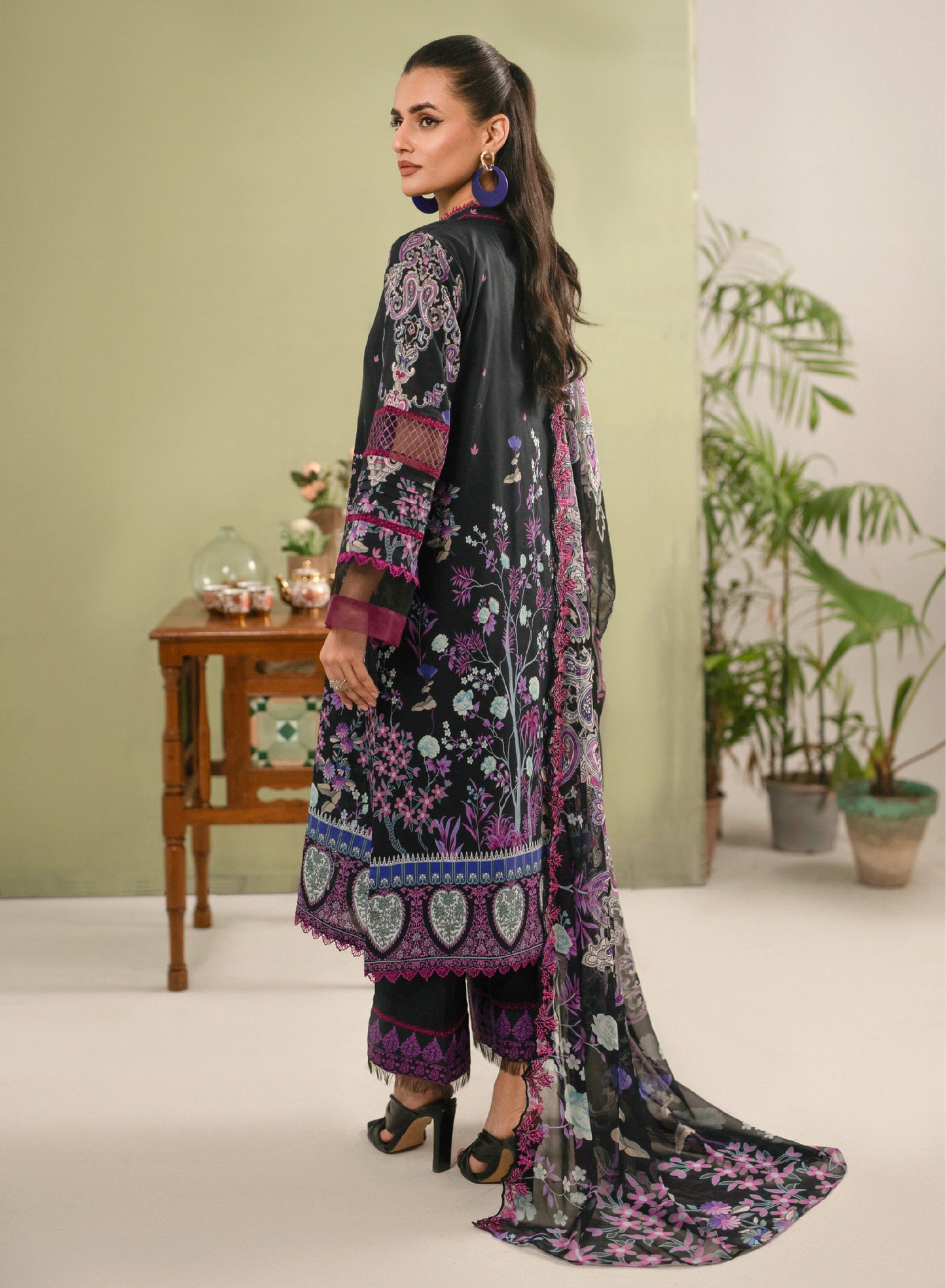 Hania Luxury Lawn Embroidered Unstitched 3 Piece