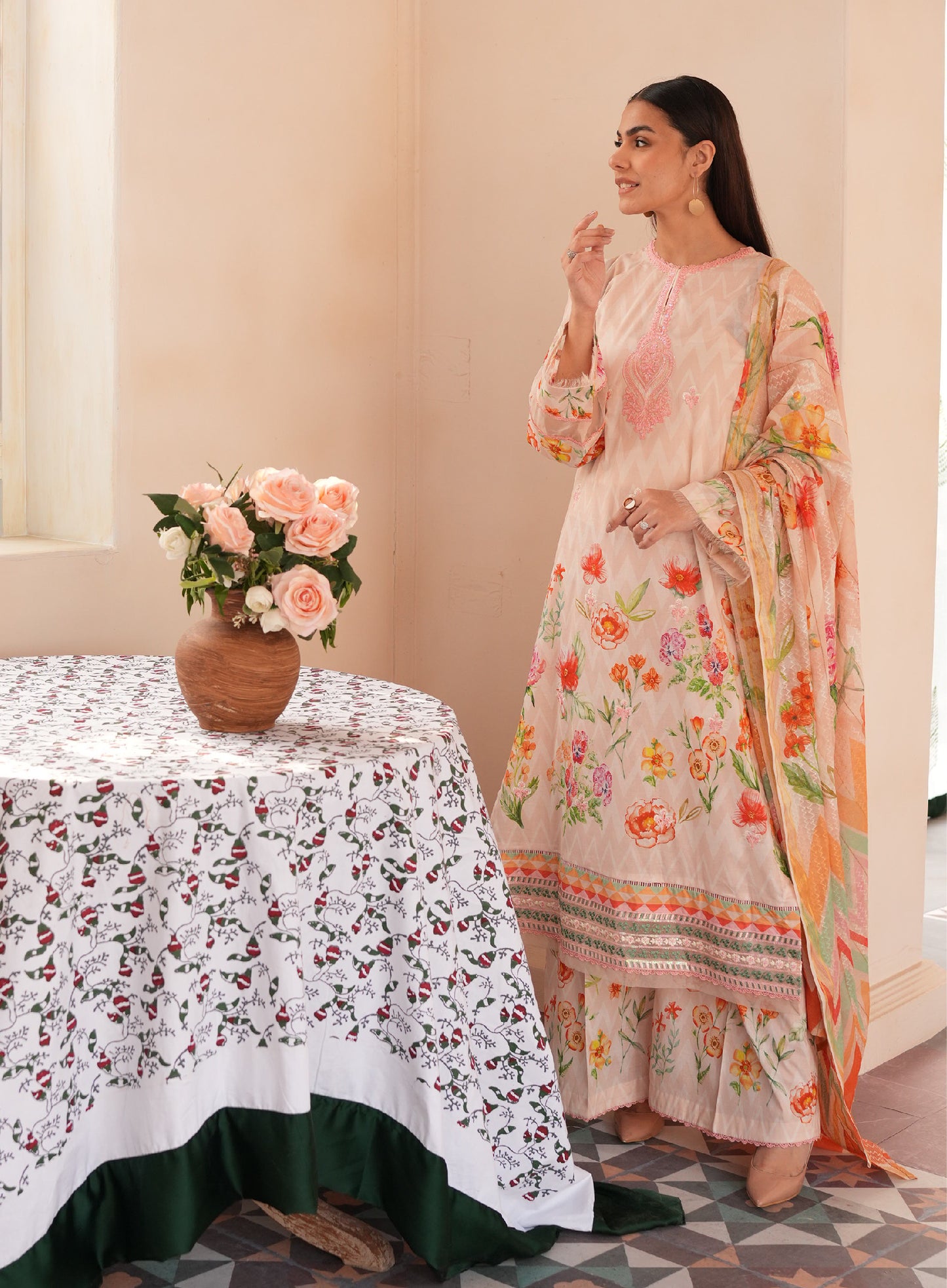 Daisia Luxury Lawn Embroidered Unstitched 3 Piece