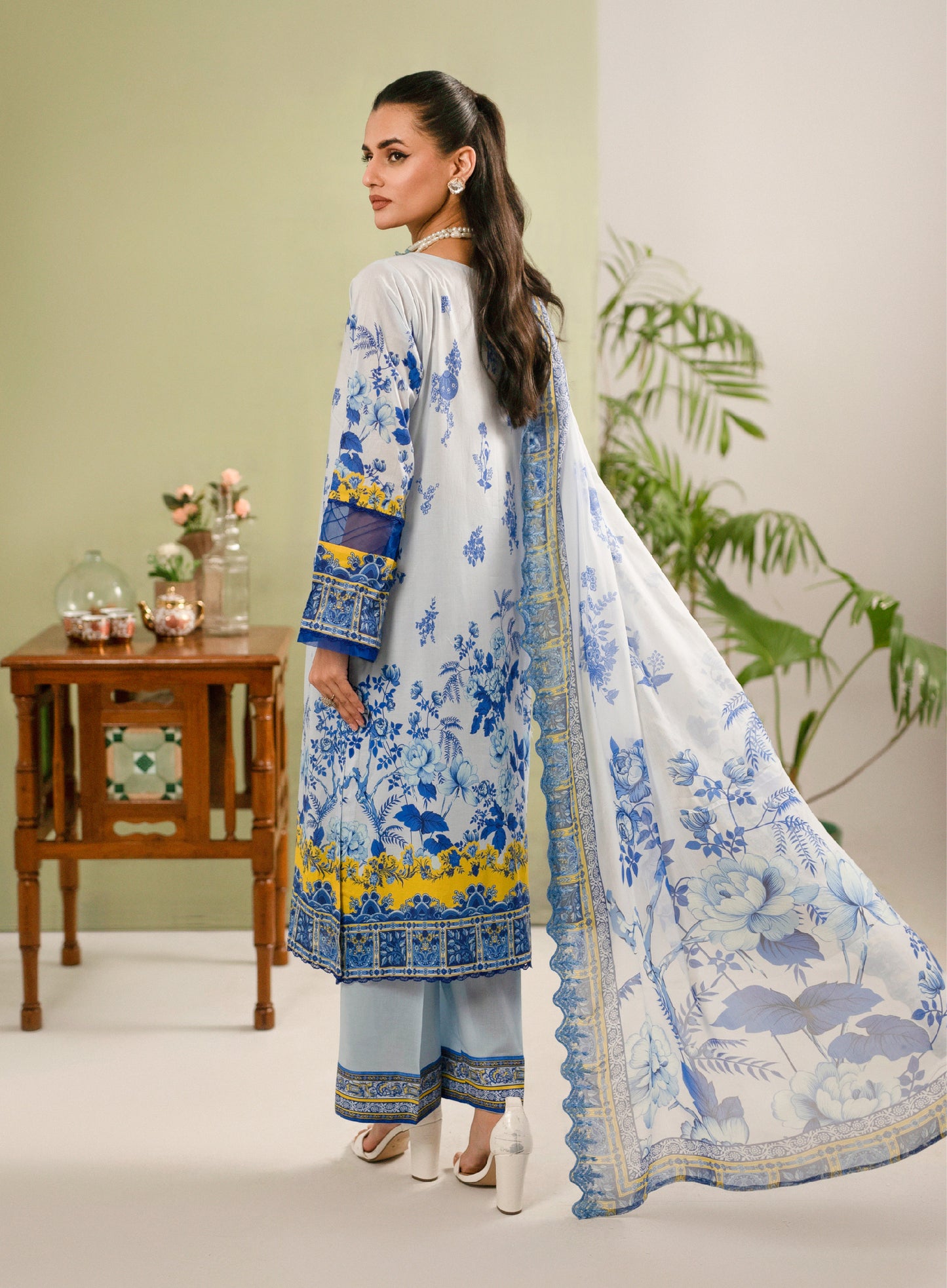 Hania Luxury Lawn Embroidered Unstitched 3 Piece