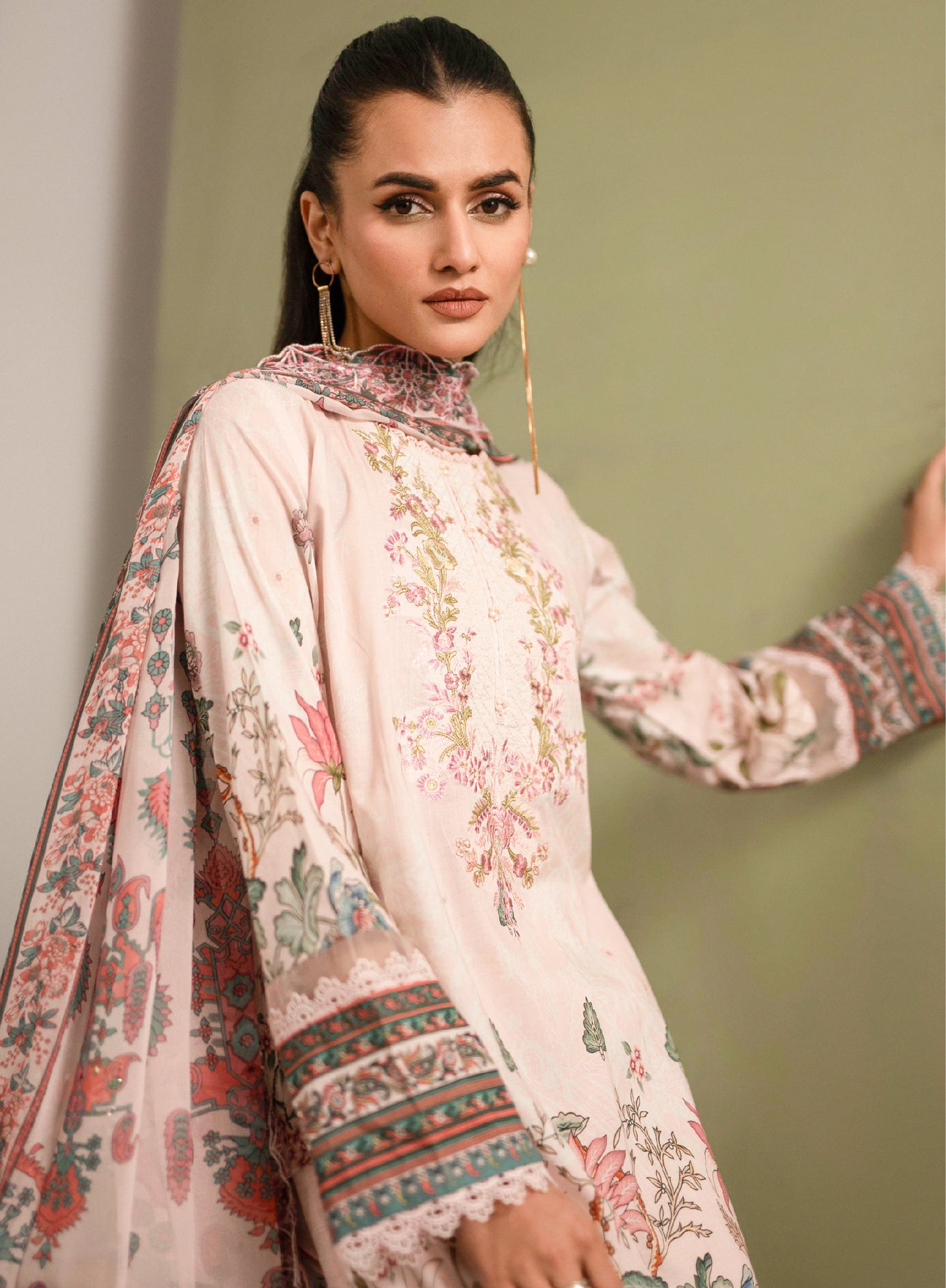 Hania Luxury Lawn Embroidered Unstitched 3 Piece