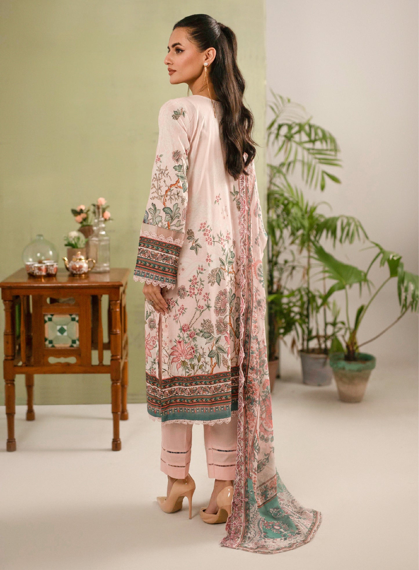 Hania Luxury Lawn Embroidered Unstitched 3 Piece