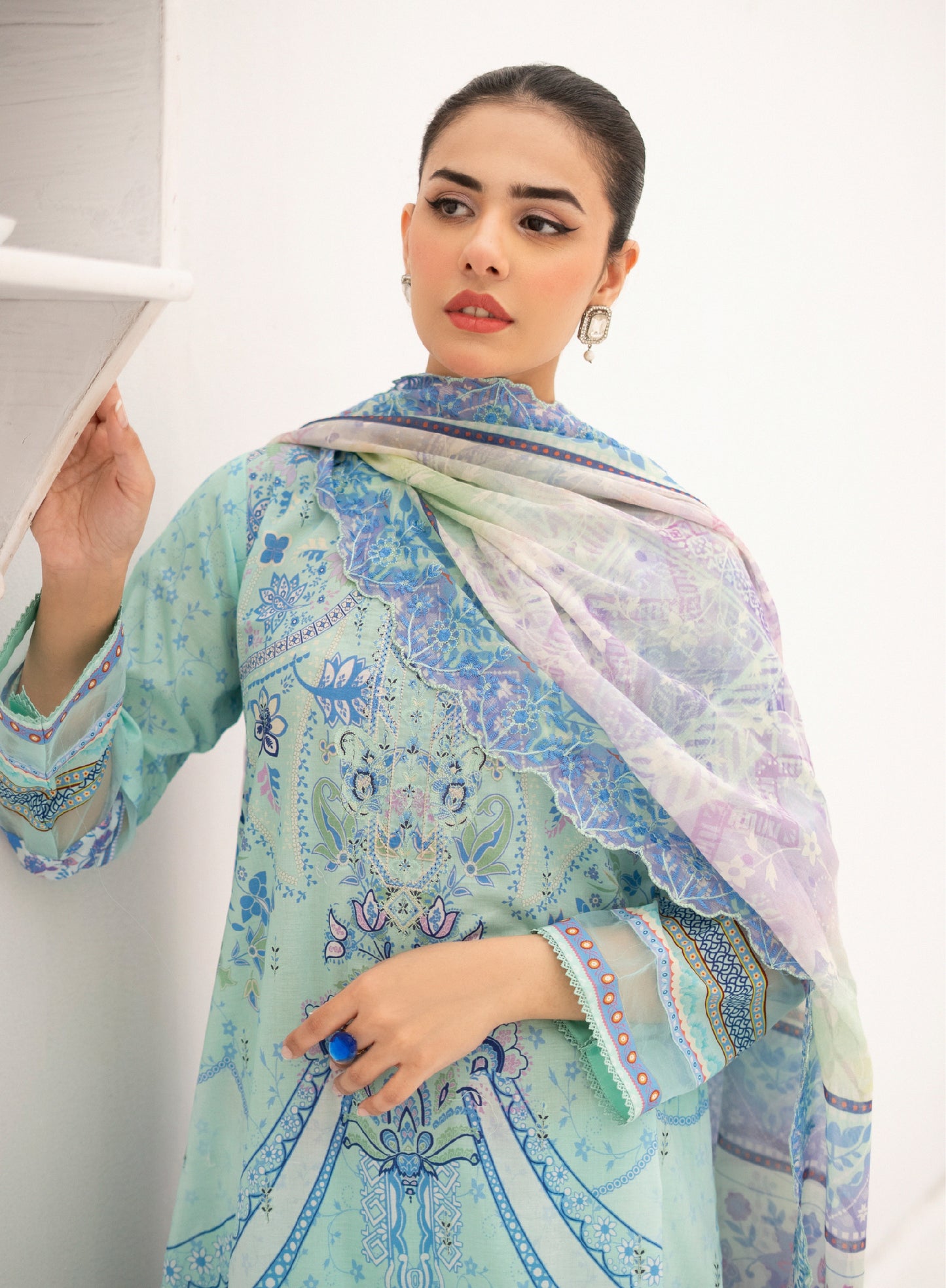 Hania Luxury Lawn Embroidered Unstitched 3 Piece