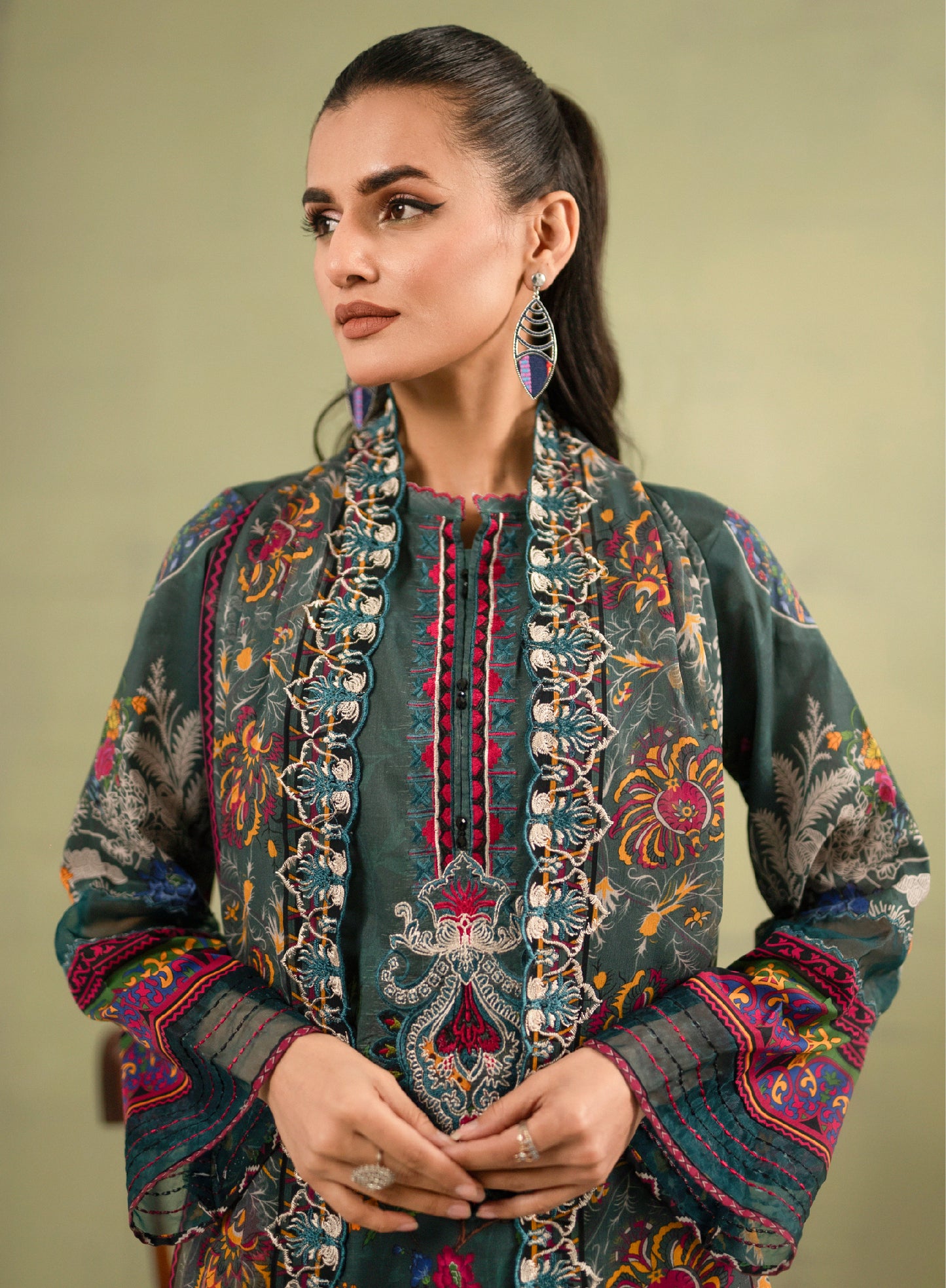 Hania Luxury Lawn Embroidered Unstitched 3 Piece