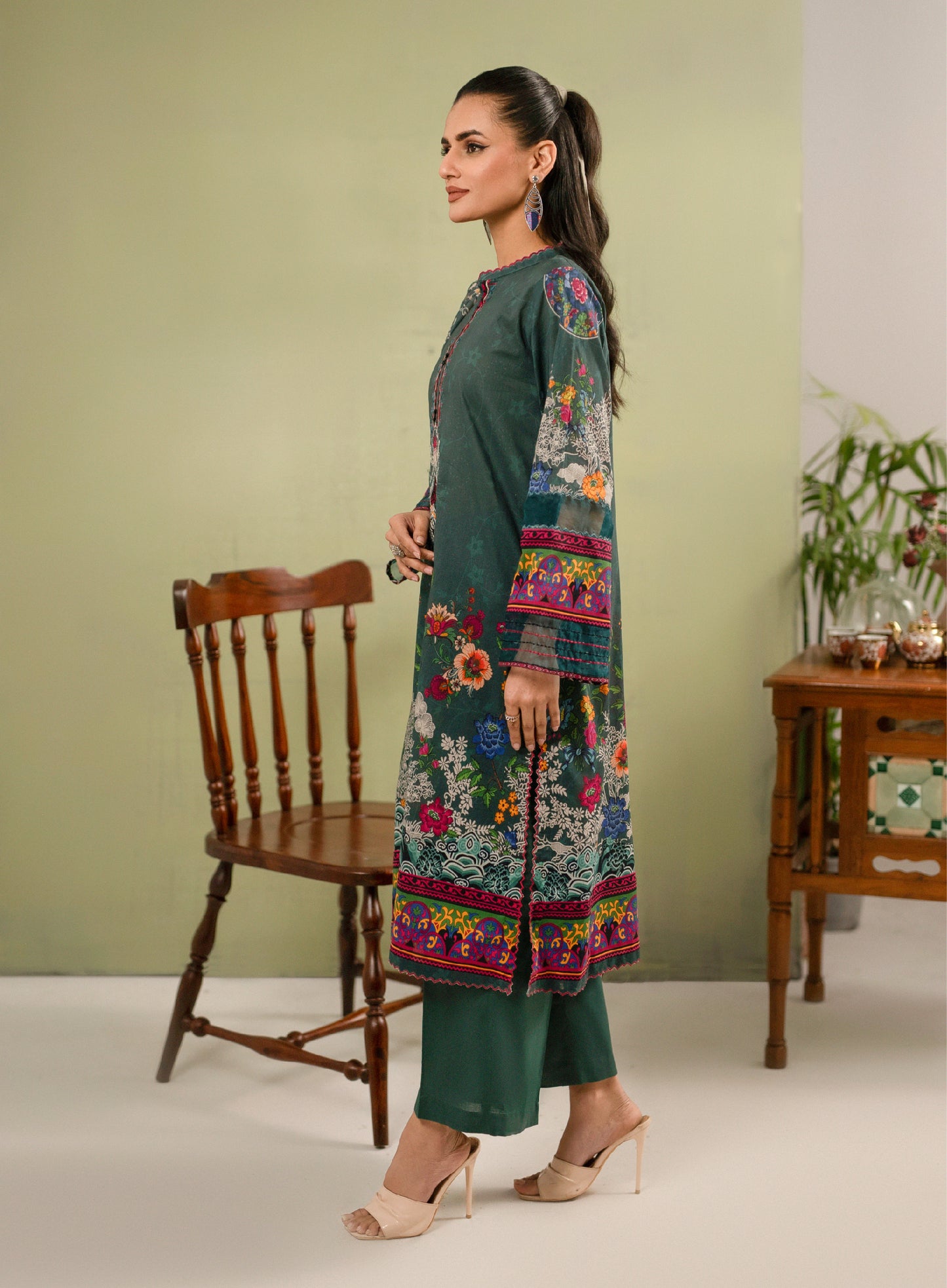 Hania Luxury Lawn Embroidered Unstitched 3 Piece